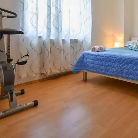 Aurora By Interhome Apartmán