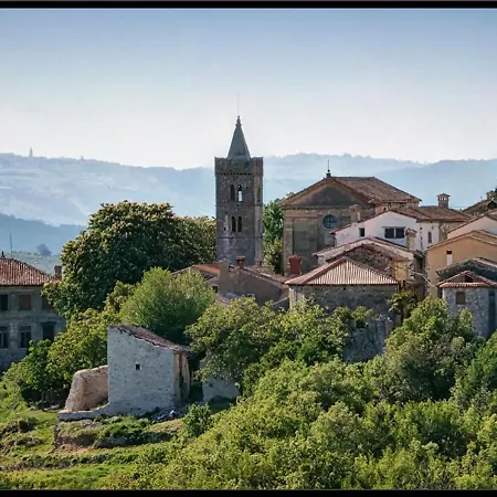 Aurora By Interhome *