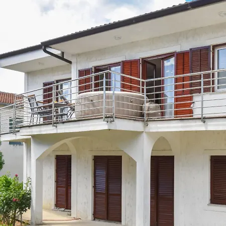 Aurora By Interhome Apartmán *