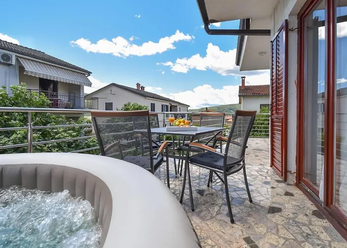 Aurora By Interhome Apartmán